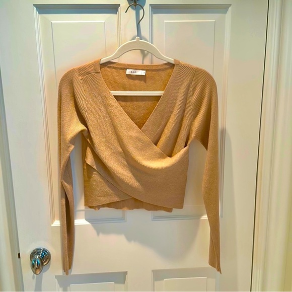 ALC gold cropped cross over top sweater - Picture 1 of 4
